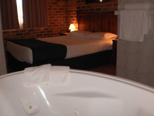 Lake Haven Motor Inn Gorokan Номер фото